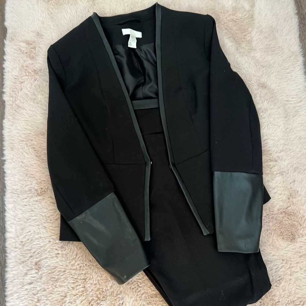 H & M Pantsuit